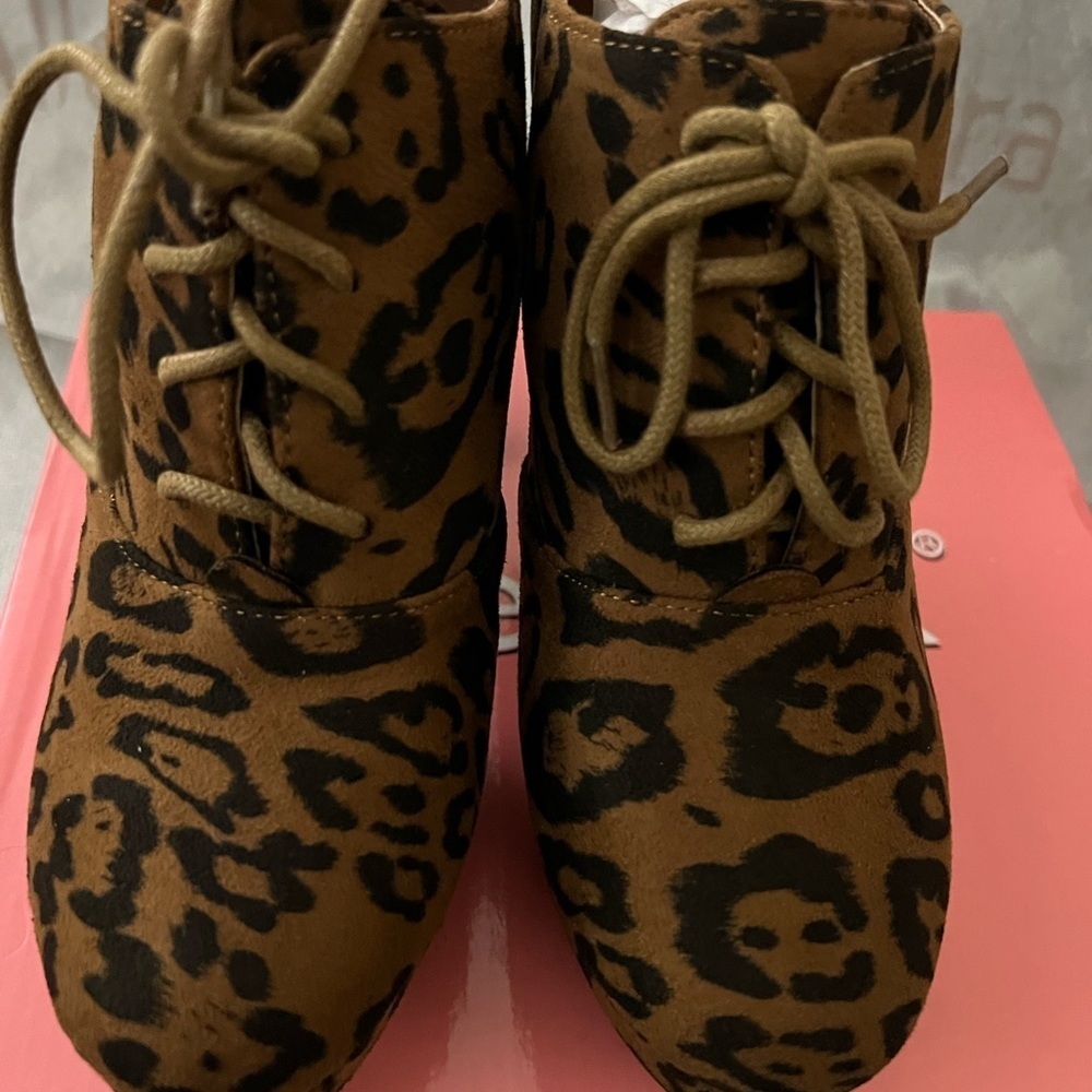 Allegra K Platform Animal Print Heels - Picture 3 of 9
